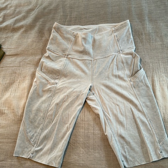 Lululemon fast and free 10’’ shorts size 4 - Picture 1 of 1